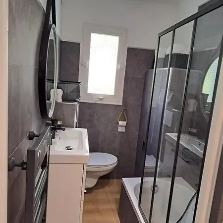 Beau Proche Centre Et Αζάτσιο